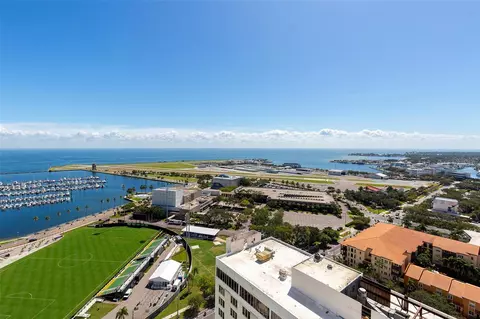 301 1st St S #2307, Saint Petersburg, FL 33701