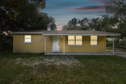 8512 N Temple Ave, Tampa, FL 33617