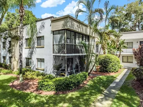 2375 N Fox Chase Blvd #243, Palm Harbor, FL 34683