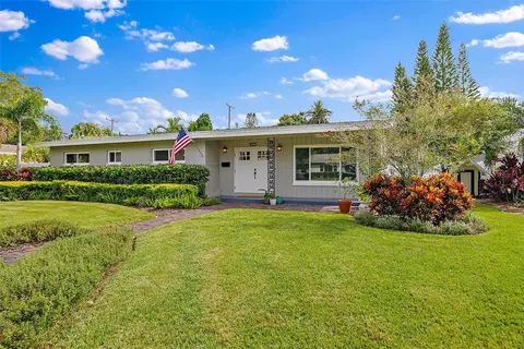 7510 Dartmouth Ave N, Saint Petersburg, FL 33710