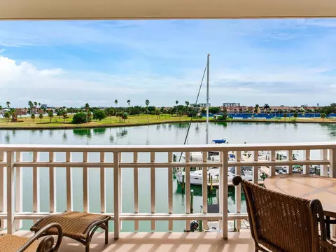 450 Treasure Island Cswy #412, Treasure Island, FL 33706