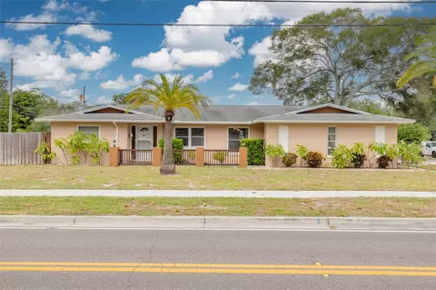 870 Michigan Blvd, Dunedin, FL 34698