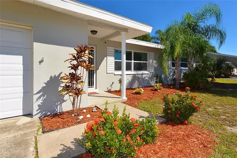 620 Richmond St, Dunedin, FL 34698