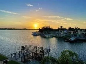 1893 Shore Dr S #311, South Pasadena, FL 33707