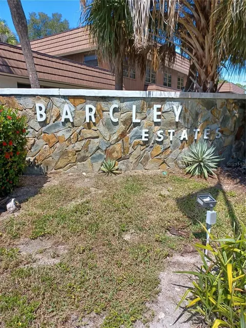 8720 Dr Martin Luther King Jr St N #4B, Saint Petersburg, FL 33702