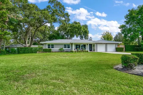 2895 Renatta Dr, Belleair Bluffs, FL 33770