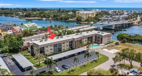 6470 Hollywood Blvd #108, Sarasota, FL 34231