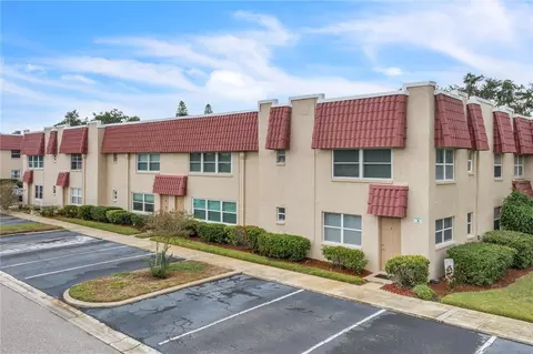 10034 64th Ave N #9, Saint Petersburg, FL 33708