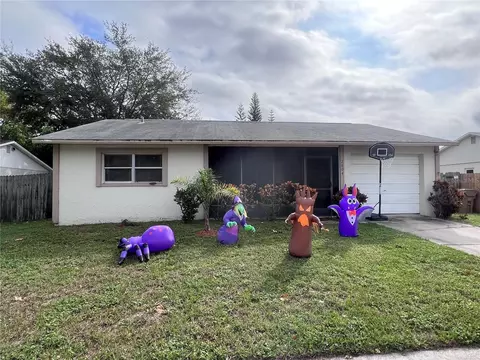 2604 Ochatilla Rd, Holiday, FL 34691