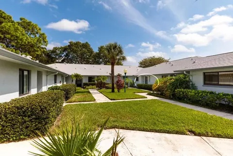 2753 Countryside Blvd #106, Clearwater, FL 33761