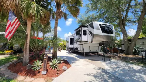 150 Horseshoe Bnd, Lake Wales, FL 33898