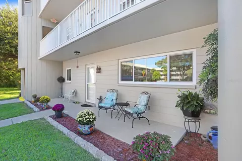 2441 Persian Dr #1, Clearwater, FL 33763
