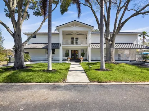 200 High St, Tarpon Springs, FL 34689