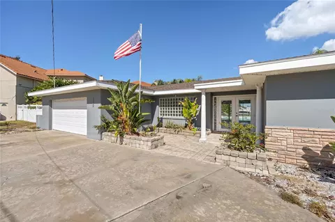 338 42nd Ave, Saint Pete Beach, FL 33706