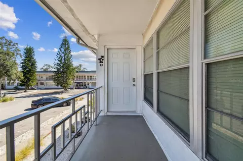 1221 Drew St #B12, Clearwater, FL 33755