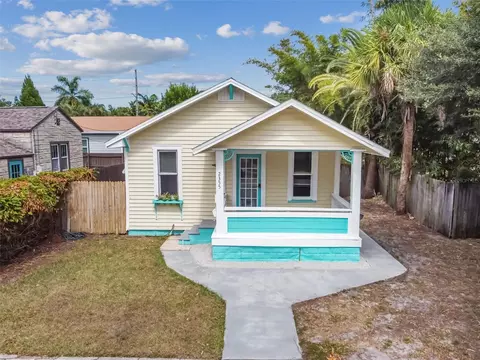 2355 Burlington Ave N, Saint Petersburg, FL 33713