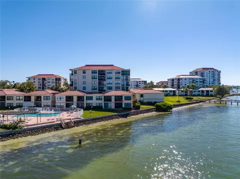 6177 Sun Blvd #109, Saint Petersburg, FL 33715