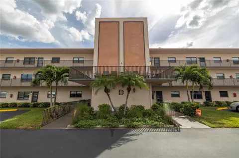 5971 Terrace Park Dr N #107, Saint Petersburg, FL 33709