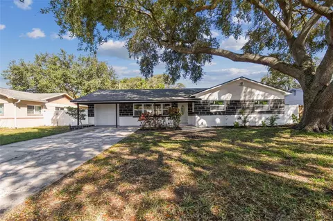 2951 67th St N, Saint Petersburg, FL 33710