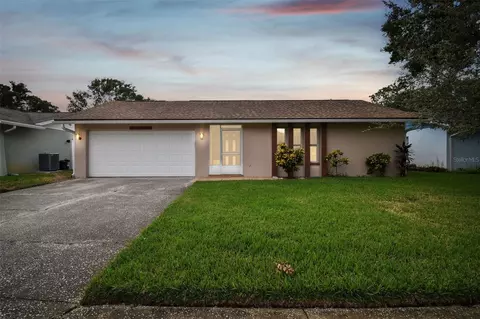1990 Hastings Dr, Clearwater, FL 33763