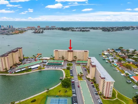 4750 Cove Cir #908, Saint Petersburg, FL 33708