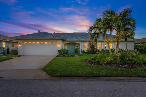 2011 Michigan Ave NE, Saint Petersburg, FL 33703