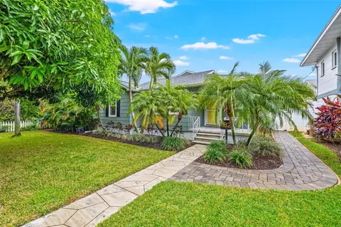 182 29th Ave N, Saint Petersburg, FL 33704
