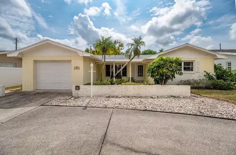 11056 102nd Ter, Largo, FL 33778