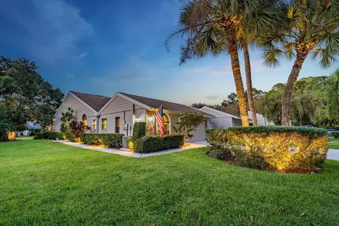 5559 Salem Square Dr N, Palm Harbor, FL 34685