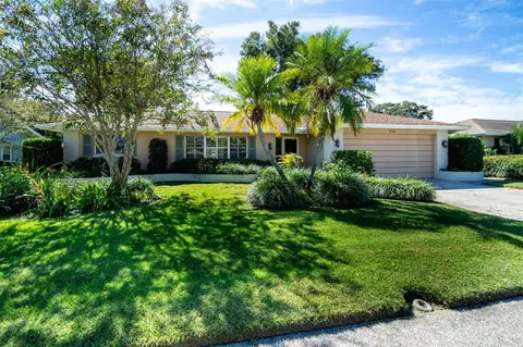 1725 Starlight Dr, Clearwater, FL 33755