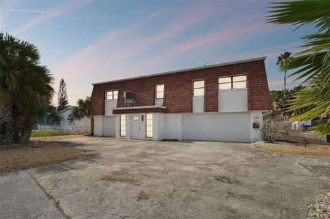11904 Lagoon Ln, Treasure Island, FL 33706