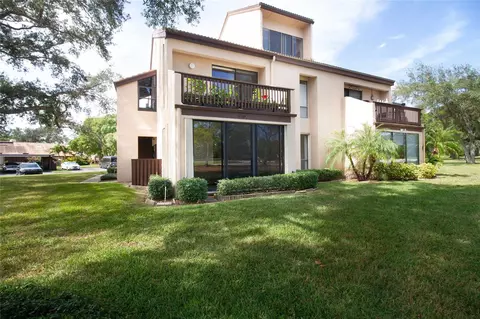 6305 Pelican Creek Xing #B, Saint Petersburg, FL 33707