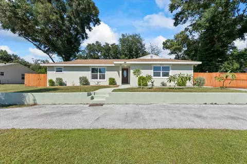 40237 Trotter Ln, Dade City, FL 33525