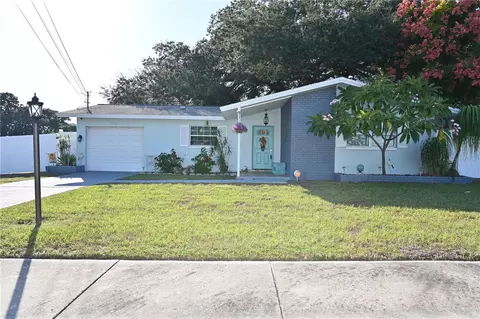 1001 Woodbrook Ter, Largo, FL 33770