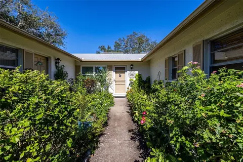 3135 37th Ln S #B, Saint Petersburg, FL 33711