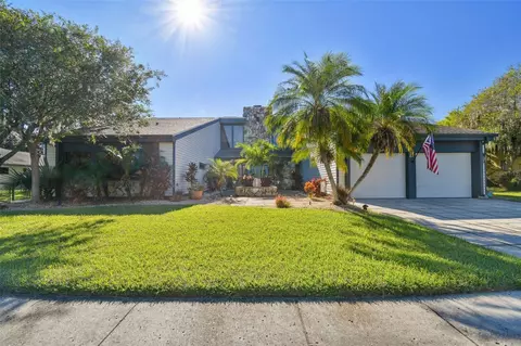 110 Fernbrook Rd, Oldsmar, FL 34677
