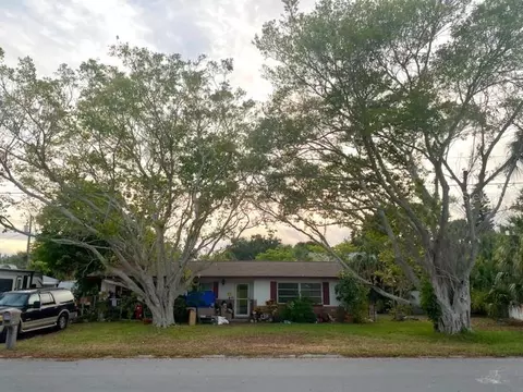 1400 Bay Palm Blvd, Indian Rocks Beach, FL 33785