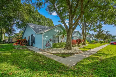 2514 Bentley Dr, Palm Harbor, FL 34684