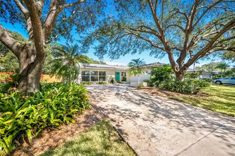2310 St Charles Dr, Clearwater, FL 33764