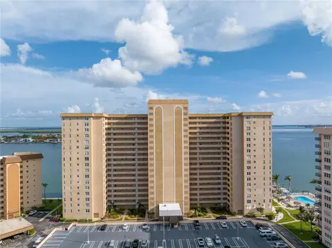 5200 Brittany Dr S #801, Saint Petersburg, FL 33715