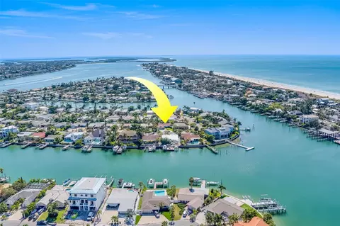 180 N Tessier Dr, Saint Pete Beach, FL 33706