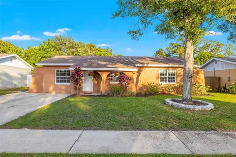 12575 Cumberland Dr, Largo, FL 33773