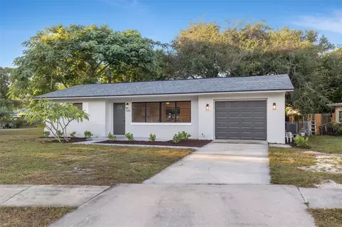 526 61st Ave NE, Saint Petersburg, FL 33703