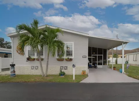 7158 40th Pl N #68, Saint Petersburg, FL 33709