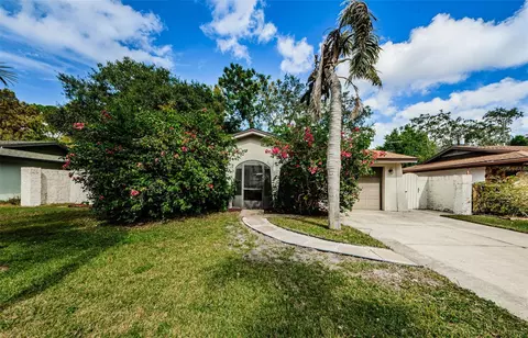 80 Suncrest Dr, Safety Harbor, FL 34695