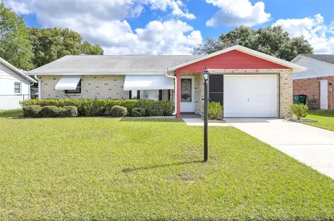 6136 18th St, Zephyrhills, FL 33542