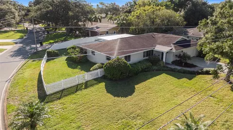 4499 Birch St NE, Saint Petersburg, FL 33703