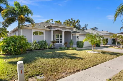 716 Sandy Hills Ave, Tarpon Springs, FL 34689