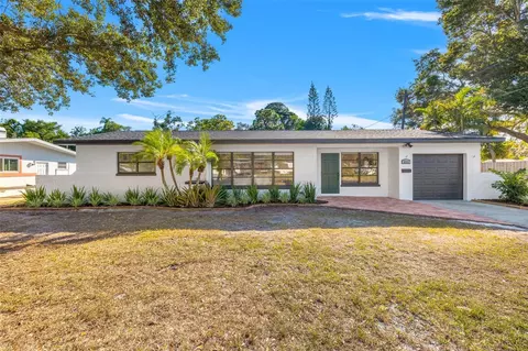 6652 Poinsettia Ave S, Saint Petersburg, FL 33707