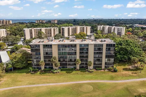 3200 Cove Cay Dr #3G, Clearwater, FL 33760